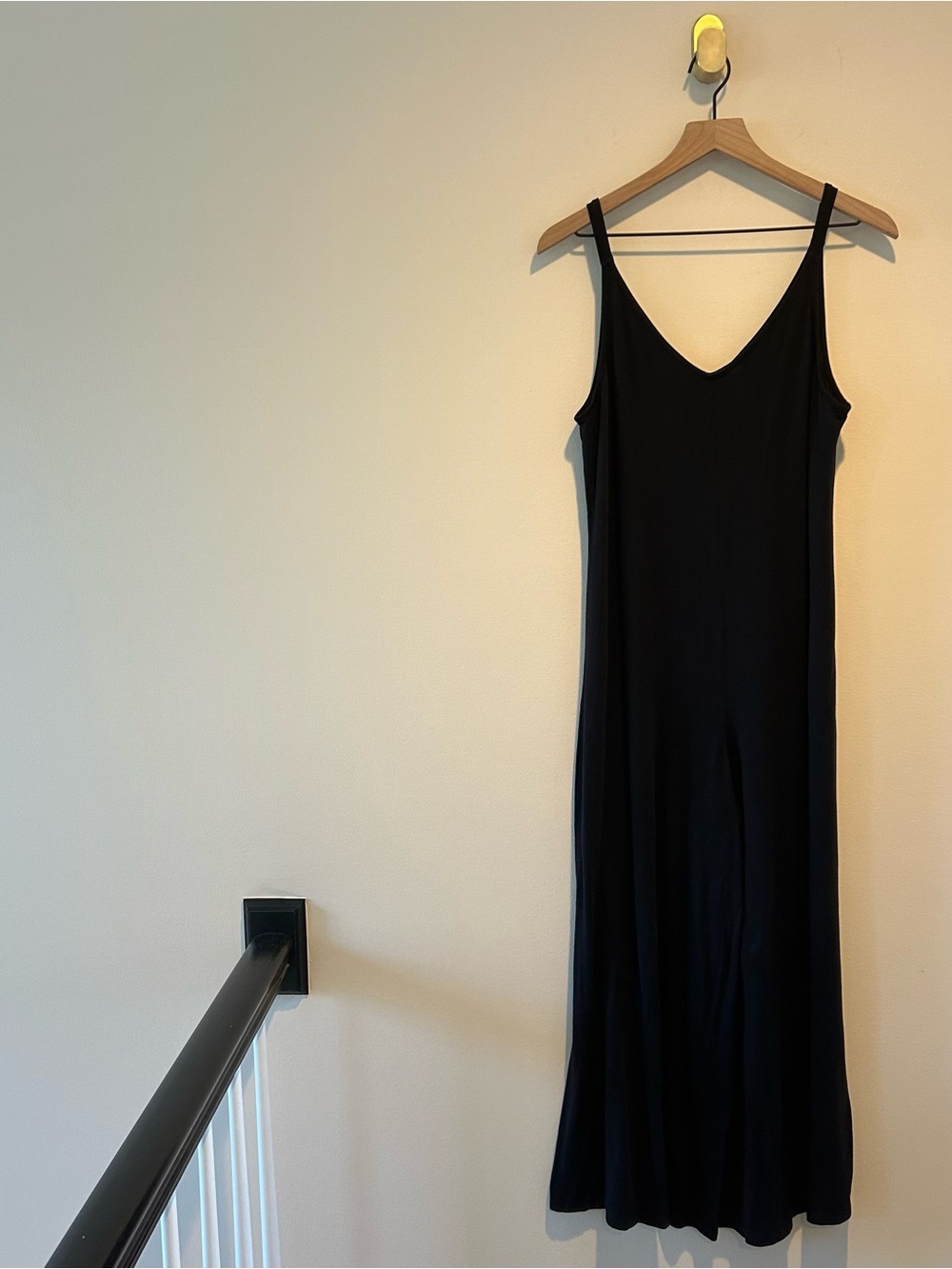 Athleta Women’s Romper Nighttime Black Jumpsuit Size S Wide leg Sleeveless